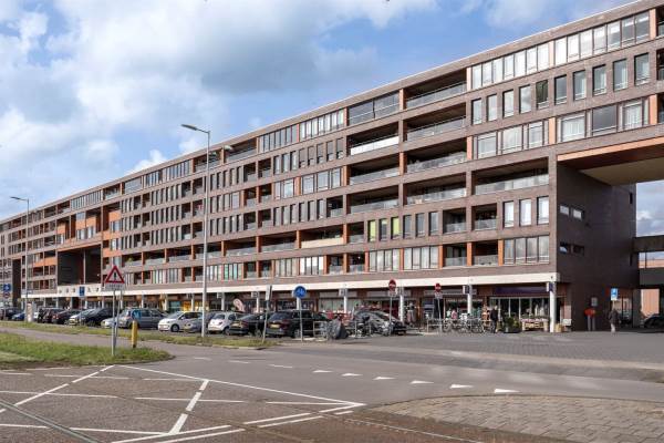 Woning Pieter Calandlaan 610 Amsterdam