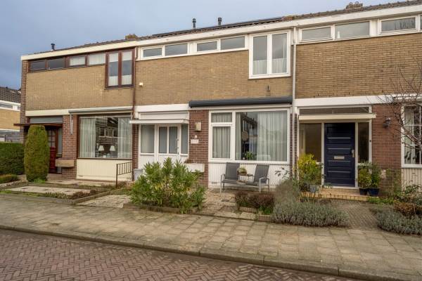 Woning Linnenstraat 9 's-Gravendeel