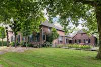Woning Dorpsplein 2 Est