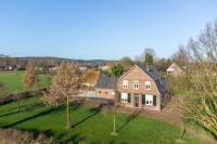 Woning Linthorsterstraat 1 STOKKUM