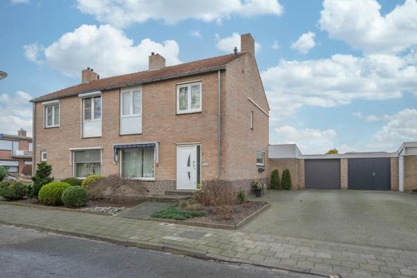 Woning Laura-Juliastraat 7 Landgraaf