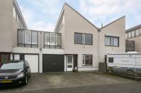 Woning Henk Steenbeekhof 51 Kampen