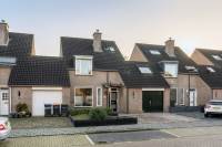 Woning Bazuinstraat 10 Zwijndrecht