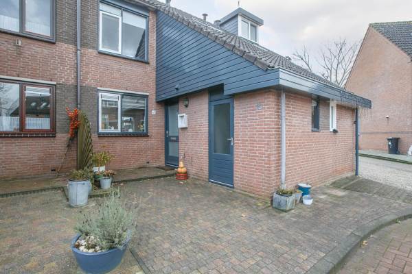 Woning Nieuwlandsekade 45 Ouderkerk aan den IJssel
