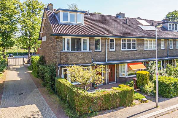 Woning Prof. Dr. Magnuslaan 18 Utrecht