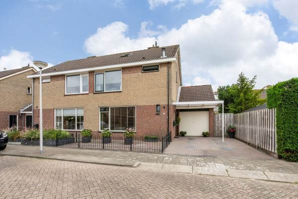 Woning Abeelstraat 1 Rockanje