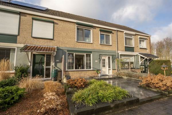 Woning Nassaulaan 118 Puttershoek