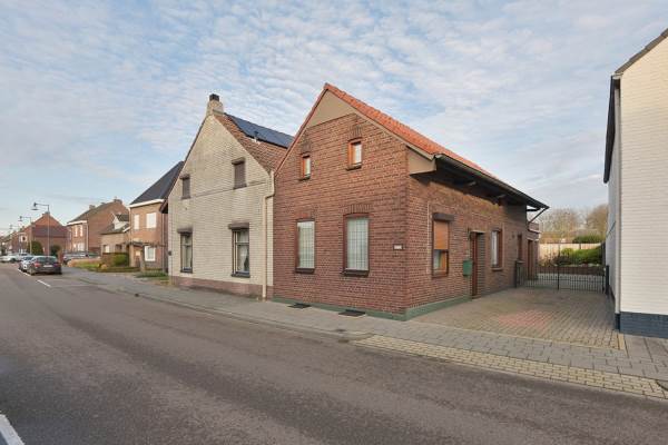 Woning Dorpstraat 77 Buchten