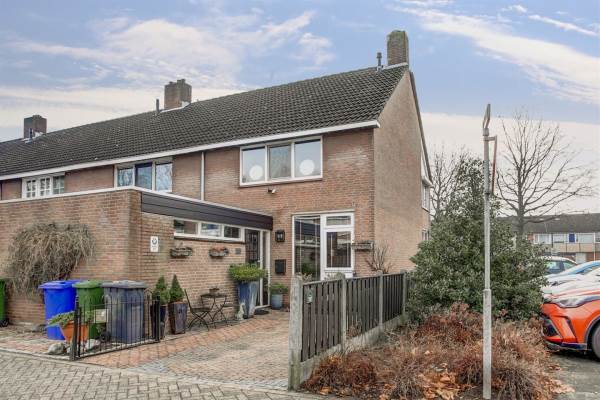 Woning Rijvoortshoef 207 Raamsdonksveer