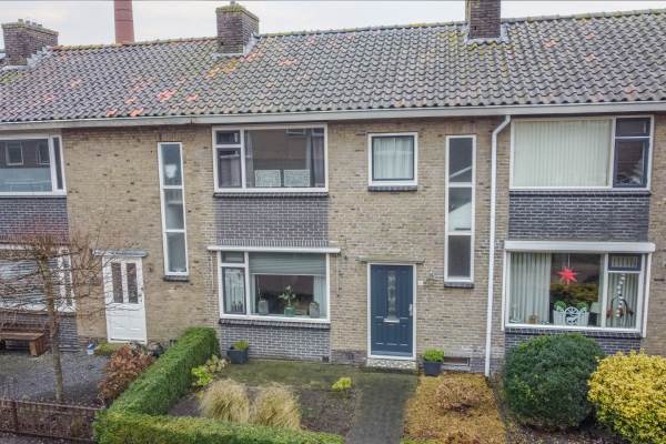 Woning Menso Poppiusstraat 10 Oosterzee