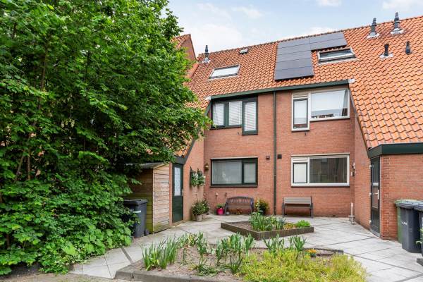 Woning Paardenbloem 17 Naaldwijk
