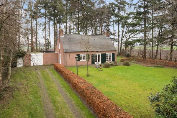 Woning Larestraat 1 Esbeek