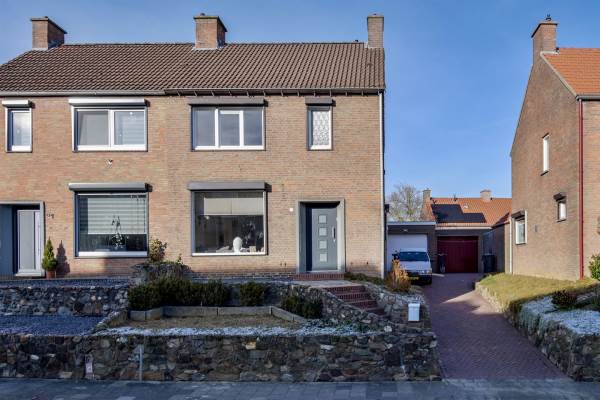 Woning Aan het Lindjen 23 Puth