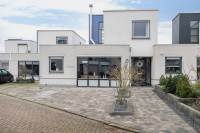 Woning Henk Steenbeekhof 18 Kampen