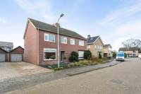 Woning A M de Jongstraat 17 Zegge