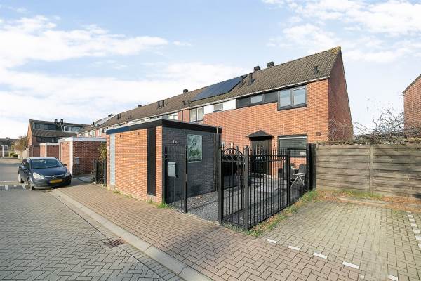 Woning Melkweg 58 Hellevoetsluis