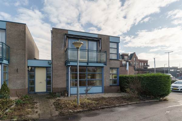 Woning Mevrouw van Wieringenplein 99 Mijdrecht