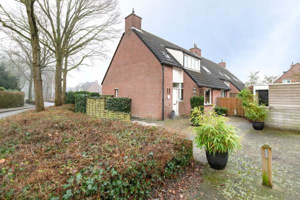 Woning Dovenetelweg 8 Zwolle