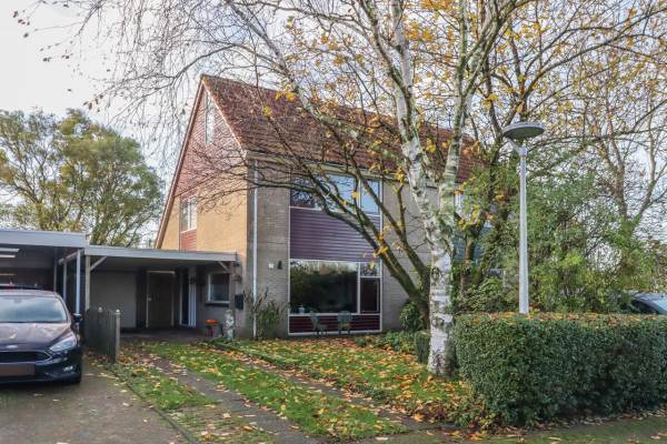 Woning Sjouke de Zeestrjitte 23 DEINUM