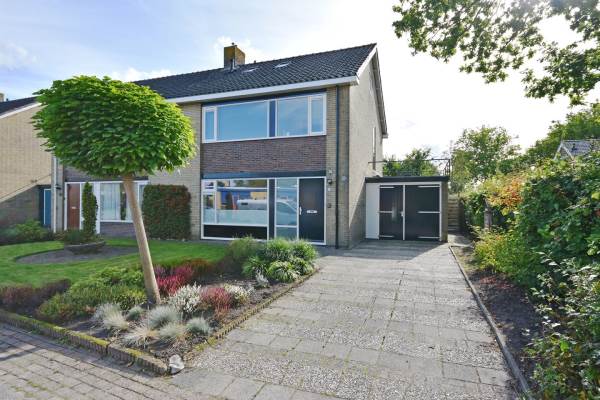Woning Badlaan 28 Surhuisterveen