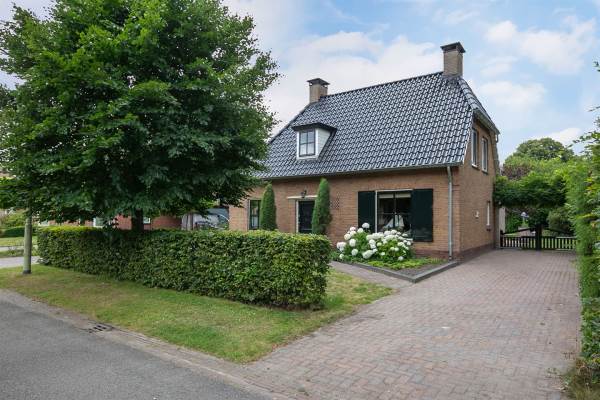 Woning Schoolstraat 6 Schoonloo
