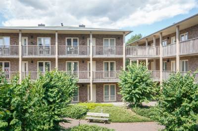 Woning Pastoor Van den Hurkplein 30 Grave