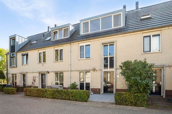 Woning Cascademuur 25 Houten