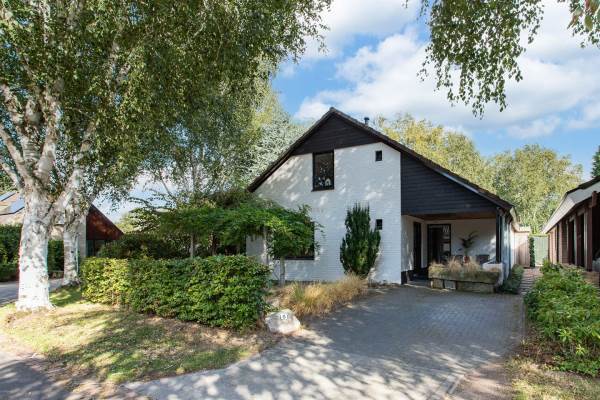 Woning Albert Sommerstraat 8 Hengelo (OV)