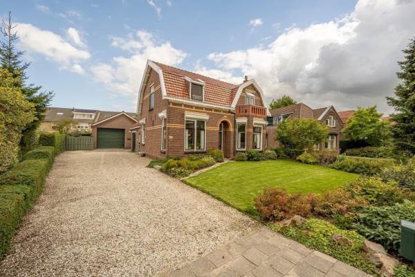 Woning Nieuwestraat 32 Strijen
