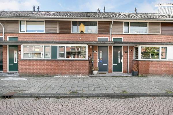Woning Agatha Christiestraat 8 Spijkenisse