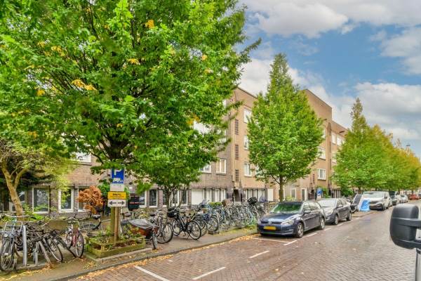 Woning Bestevâerstraat 158III Amsterdam