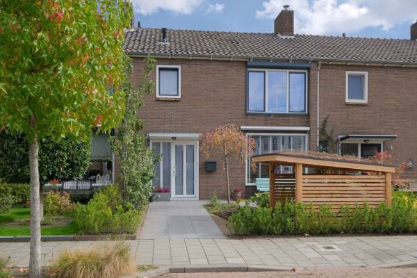 Woning Thomas Ainsworthlaan 15 Almelo