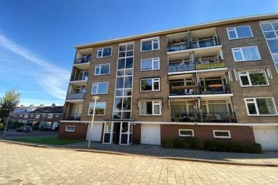 Woning van der Ploegstraat 28 Heemskerk