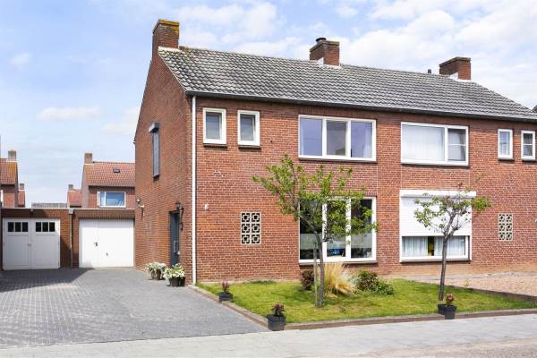 Woning Monseigneur van Enckevoirtstraat 6 Sambeek