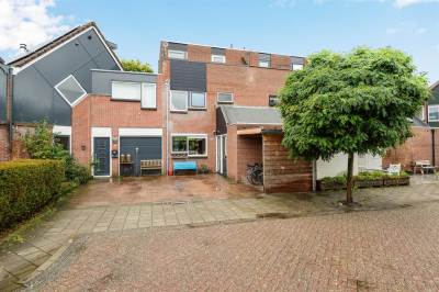 Woning van Meeuwenstraat 26 Spaarndam