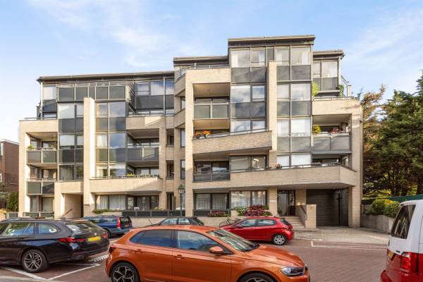 Woning Johan van Oldenbarneveltlaan 91H Den Haag