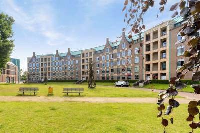 Woning Frans Joseph van Thielpark 132 Helmond