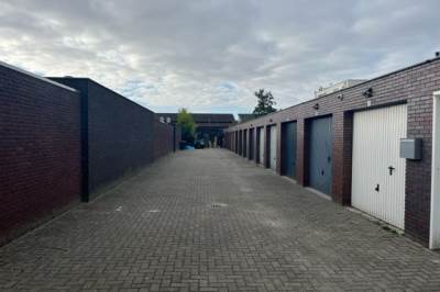 Garage Sneekstraat 30 Tilburg