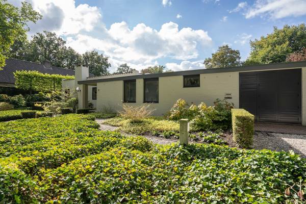 Woning U.N.O.-weg 8 Helmond