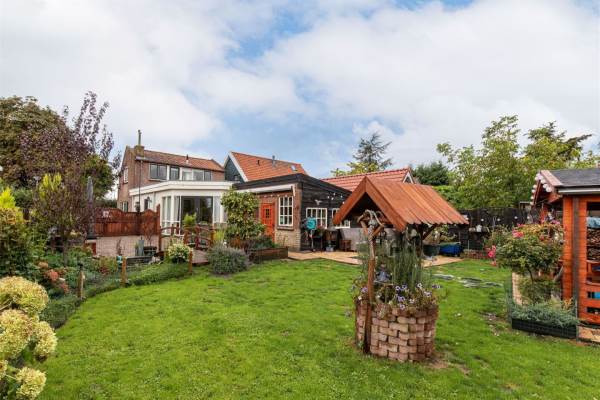 Woning Waal 15 Waal