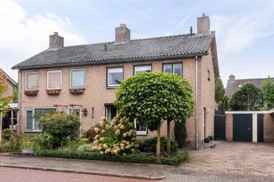 Woning Mr. G. Vixseboxsestraat 21 Holten