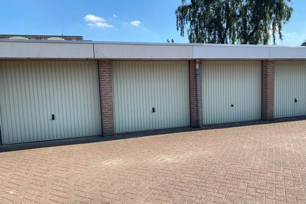 Garage Hoofdstraat 155E VOORTHUIZEN