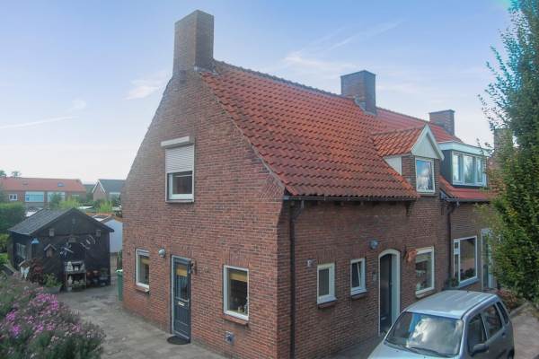 Woning van Glymesstraat 1 Standdaarbuiten