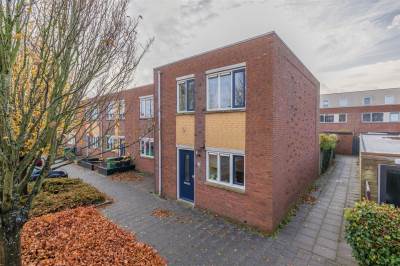 Woning Abraham van Lindenstraat 32 Voorhout
