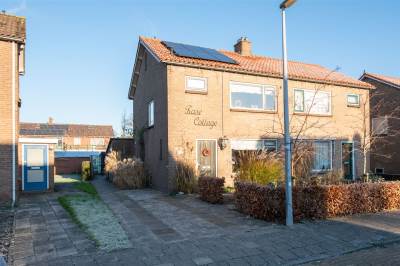 Woning Burgemeesters Commandeurlaan 13 Wognum