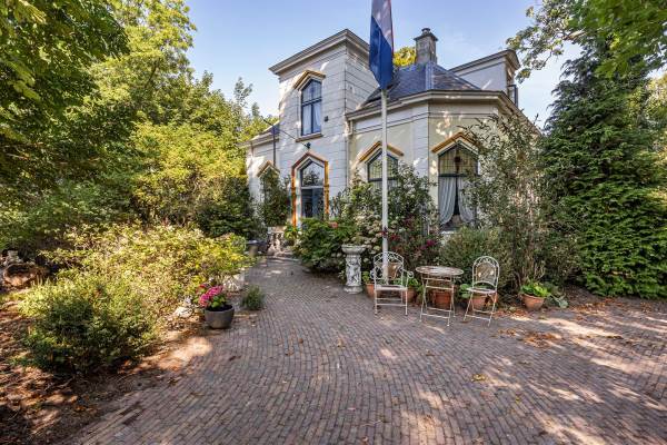 Woning Rijksweg 277 Winneweer