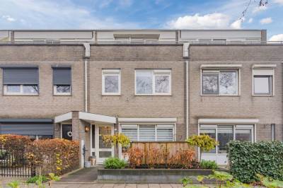 Woning Marga Klompélaan 97 Rijen