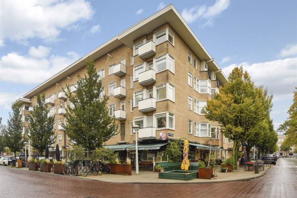 Woning Stadionplein 17 - 4 Amsterdam