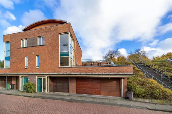 Woning Charley Tooropstraat 6 Voorburg