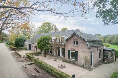 Woning Leijsendwarsstraat 2426 Oosterhout (NB)